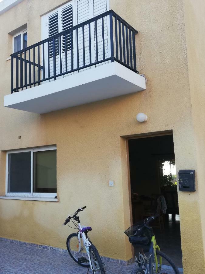 Appartamento Chriselina Gottage Paphos Esterno foto
